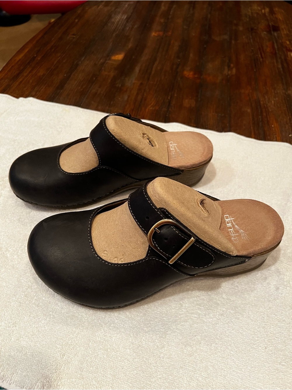 Women’s Dansko Martina Mary Jane’s - Picture 2 of 8
